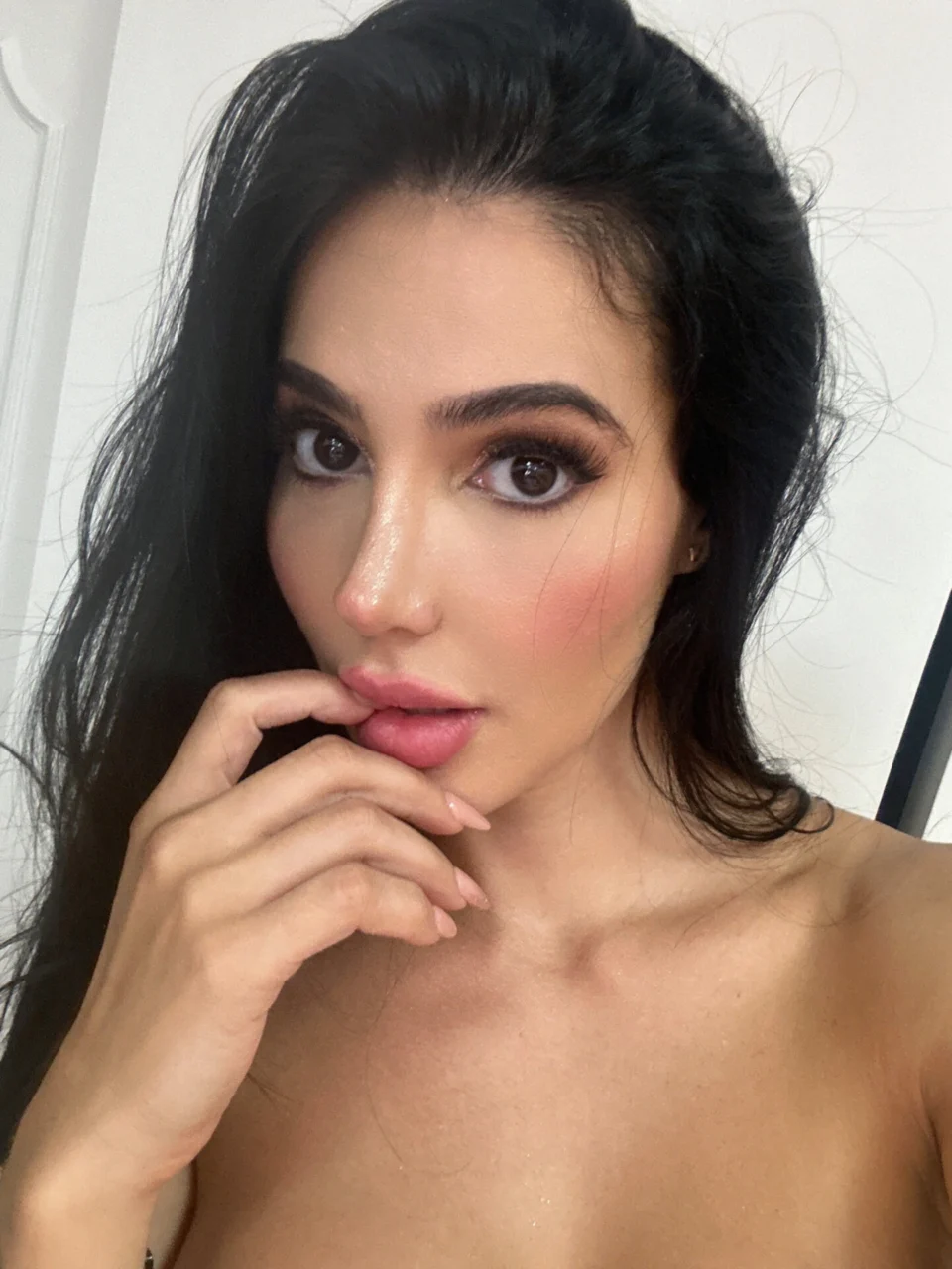 brendacastroc19 OnlyFans Leaks