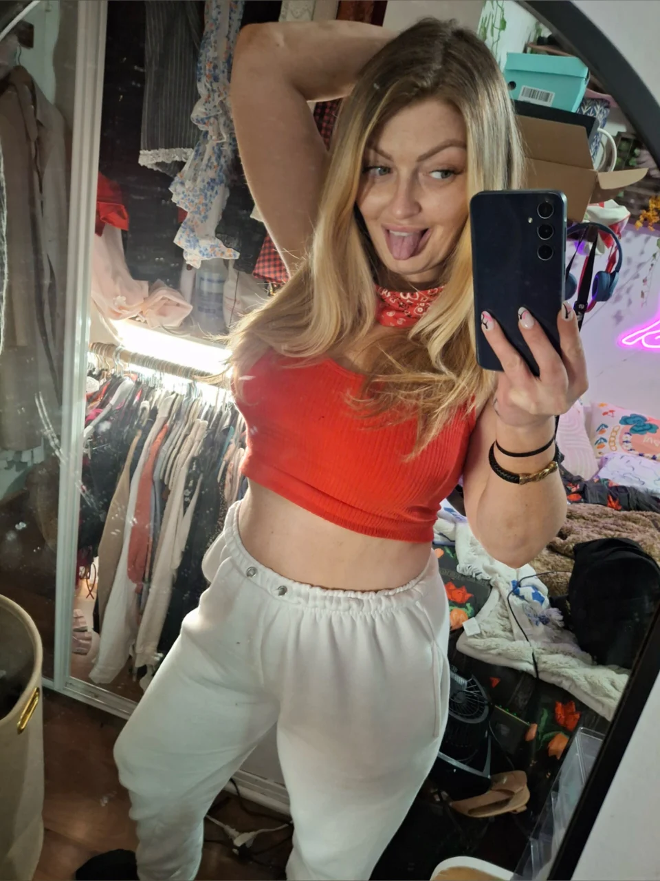 Same girl next door (;